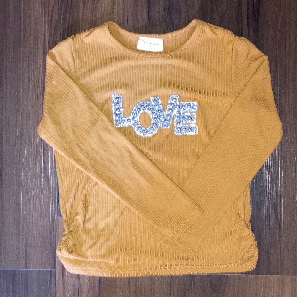 Free Kisses Gold Long Sleeve Shirt with Love Graphic Girls Size 6